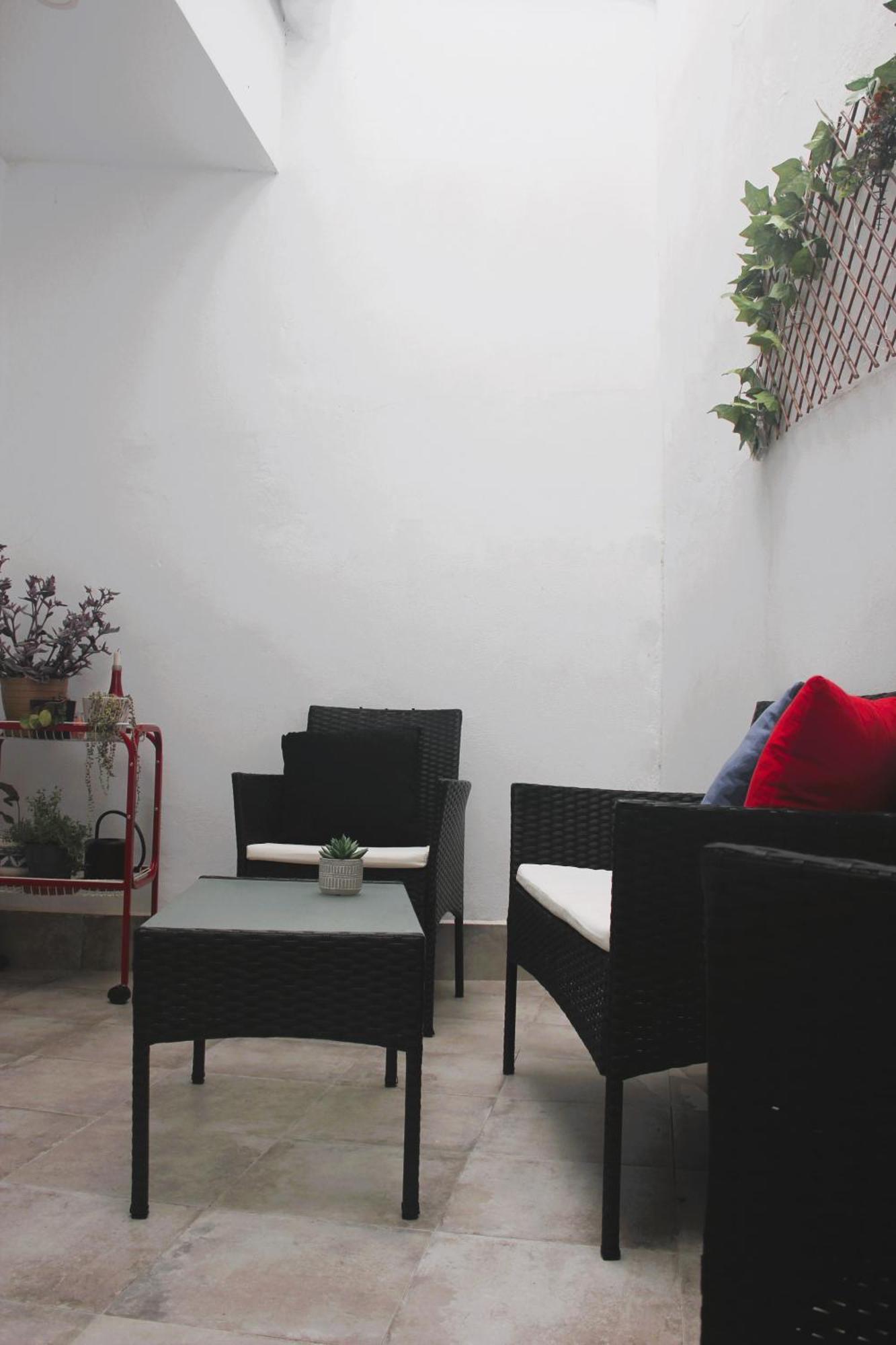 Apartamento Ohana Con Aparcamiento Gratuito, A 3 Minutos A Pie Del Teatro *